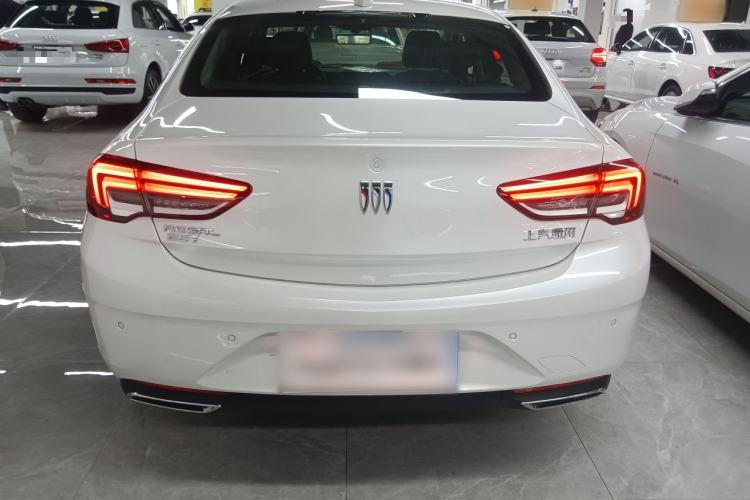Used Buick Regal 2024 25T Deluxe Edition Rear