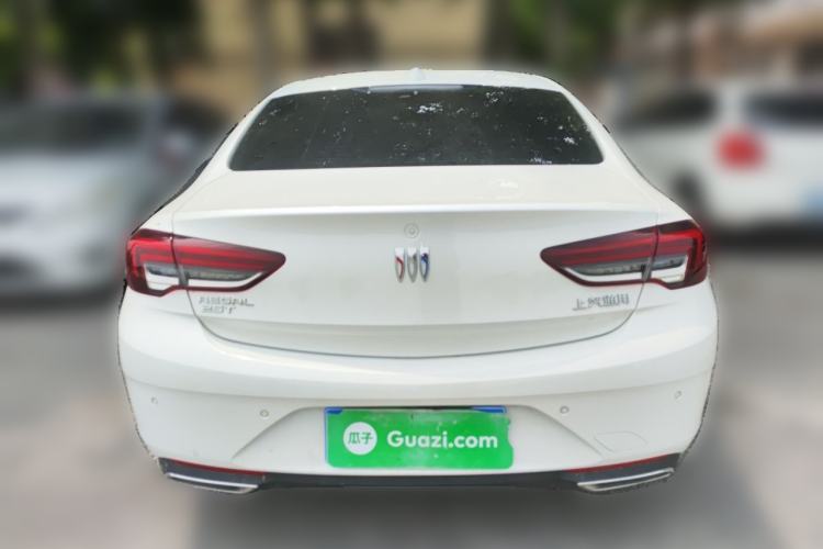 Used Buick Regal 2024 25T Deluxe Edition Rear