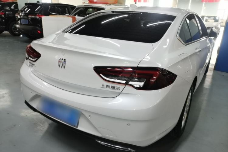 Used Buick Regal 2024 25T Deluxe Edition Rear