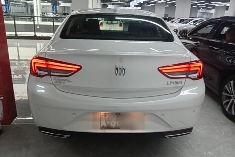Used Buick Regal 2024 25T Deluxe Edition Rear