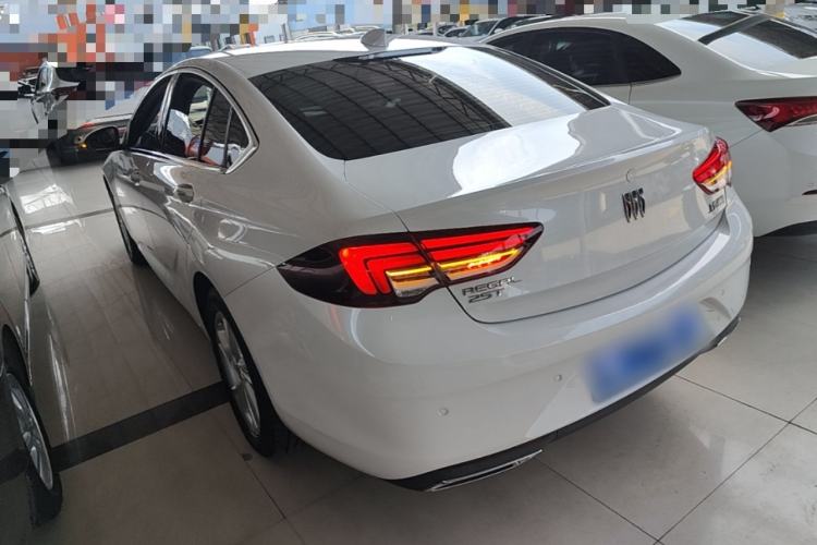 Used Buick Regal 2024 25T Deluxe Edition Rear Left 45 Deg