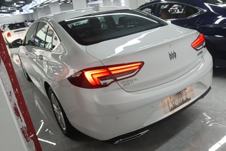 Used Buick Regal 2024 25T Deluxe Edition Rear Left 45 Deg