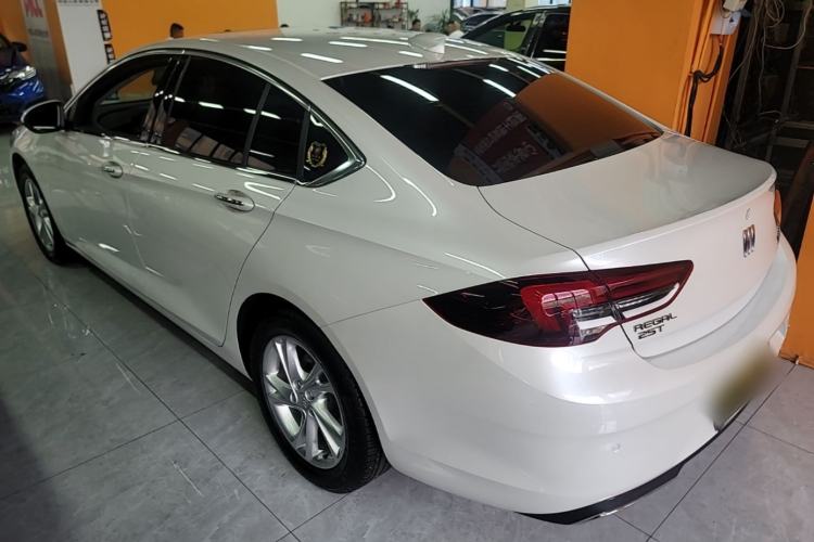 Used Buick Regal 2024 25T Deluxe Edition Rear Left 45 Deg
