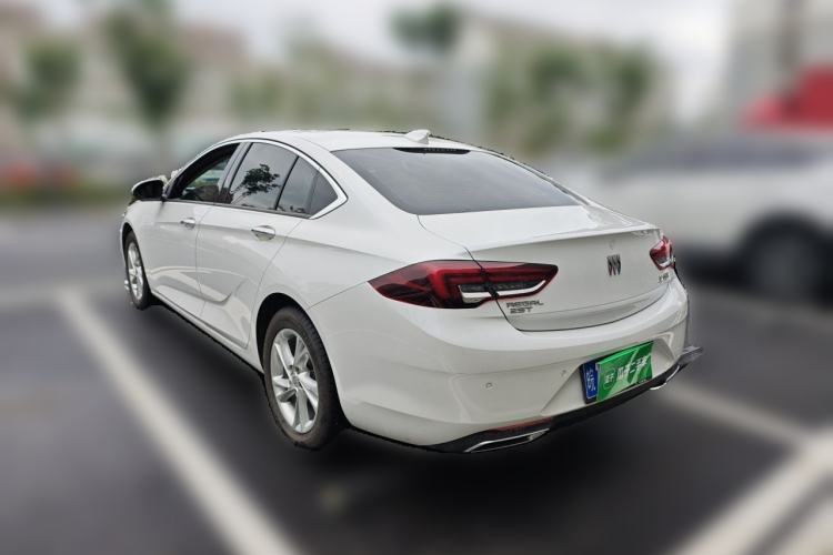Used Buick Regal 2024 25T Deluxe Edition Rear Left 45 Deg