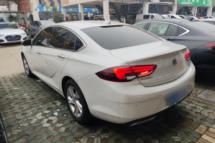 Used Buick Regal 2024 25T Deluxe Edition Rear Left 45 Deg