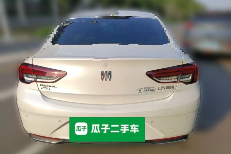 Used Buick Regal 2024 25T Deluxe Edition Rear