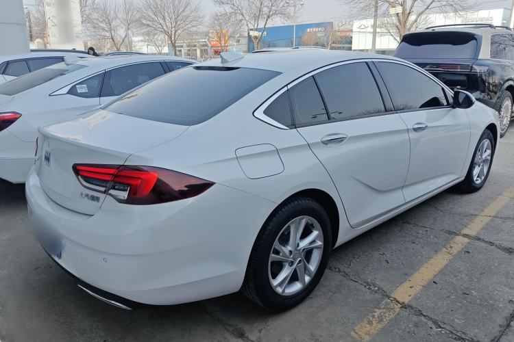 Used Buick Regal 2024 25T Deluxe Edition Rear Right 45 Deg