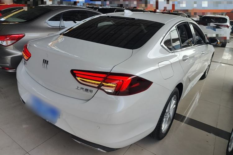 Used Buick Regal 2024 25T Deluxe Edition Rear Right 45 Deg