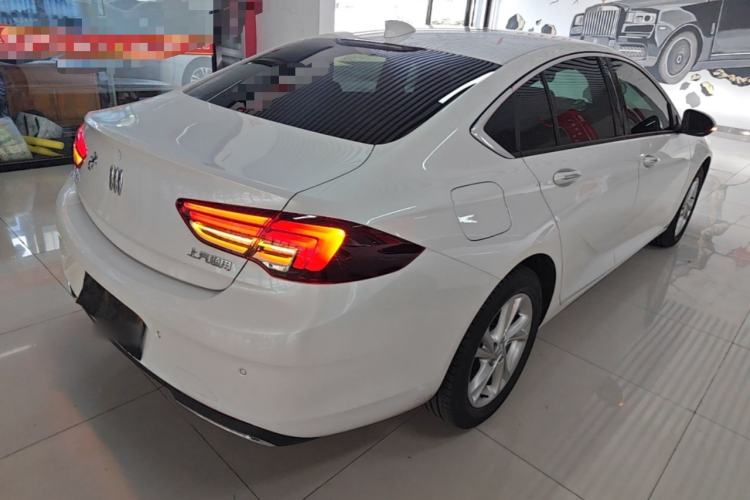 Used Buick Regal 2024 25T Deluxe Edition Rear Right 45 Deg