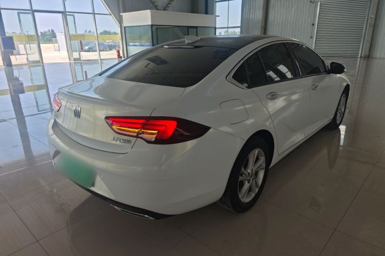 Used Buick Regal 2024 25T Deluxe Edition Rear Right 45 Deg