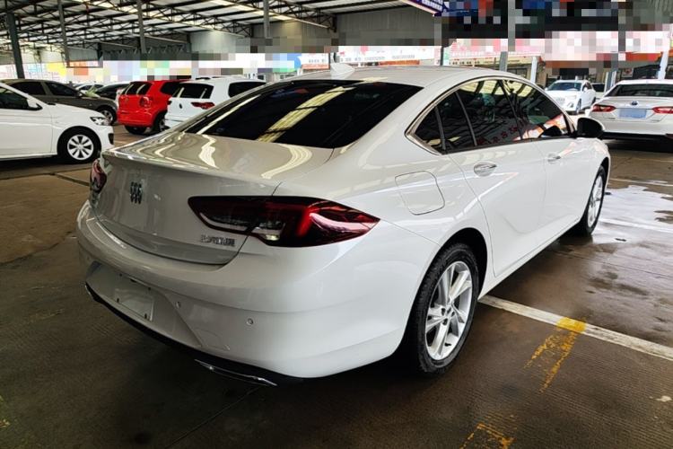 Used Buick Regal 2024 25T Deluxe Edition Rear Right 45 Deg