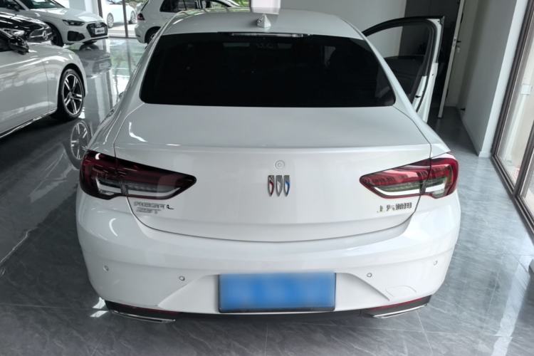 Used Buick Regal 2024 25T Deluxe Edition Rear