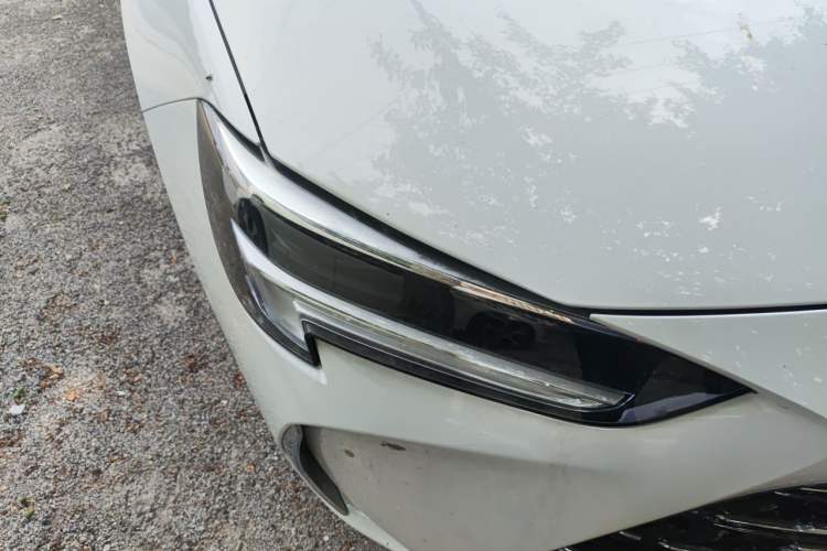 Used Buick Regal 2024 25T Deluxe Edition Right Front Headlight