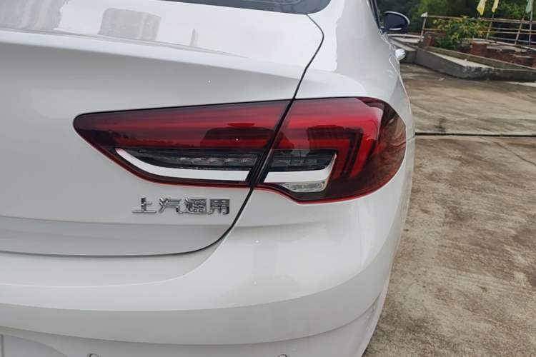 Used Buick Regal 2024 Revised 25T Ultra-Comfort Edition Right Rear Taillight