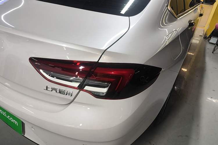 Used Buick Regal 2024 28T Luxury Edition Right Rear Taillight