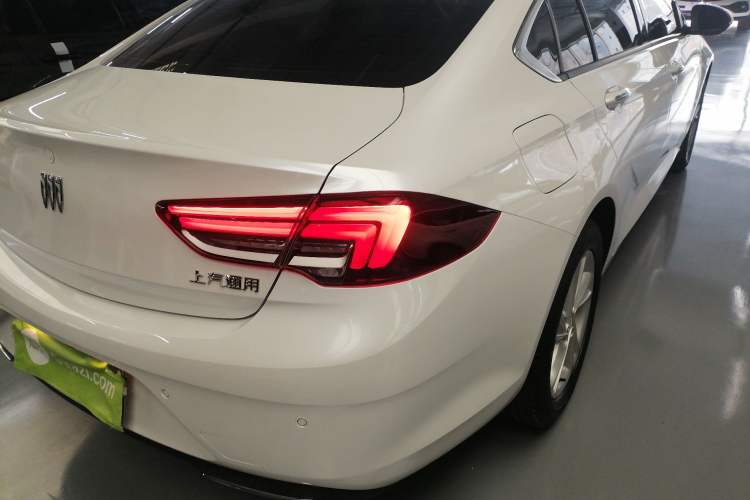 Used Buick Regal 2024 25T Deluxe Edition Right Rear Taillight