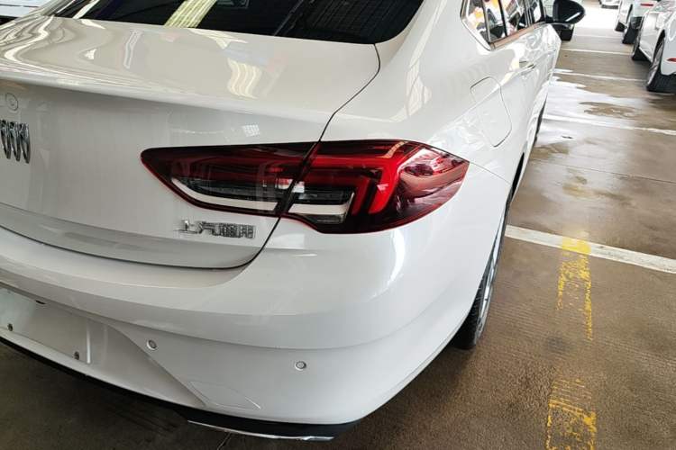 Used Buick Regal 2024 25T Deluxe Edition Right Rear Taillight