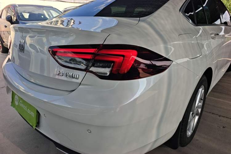 Used Buick Regal 2024 25T Deluxe Edition Right Rear Taillight