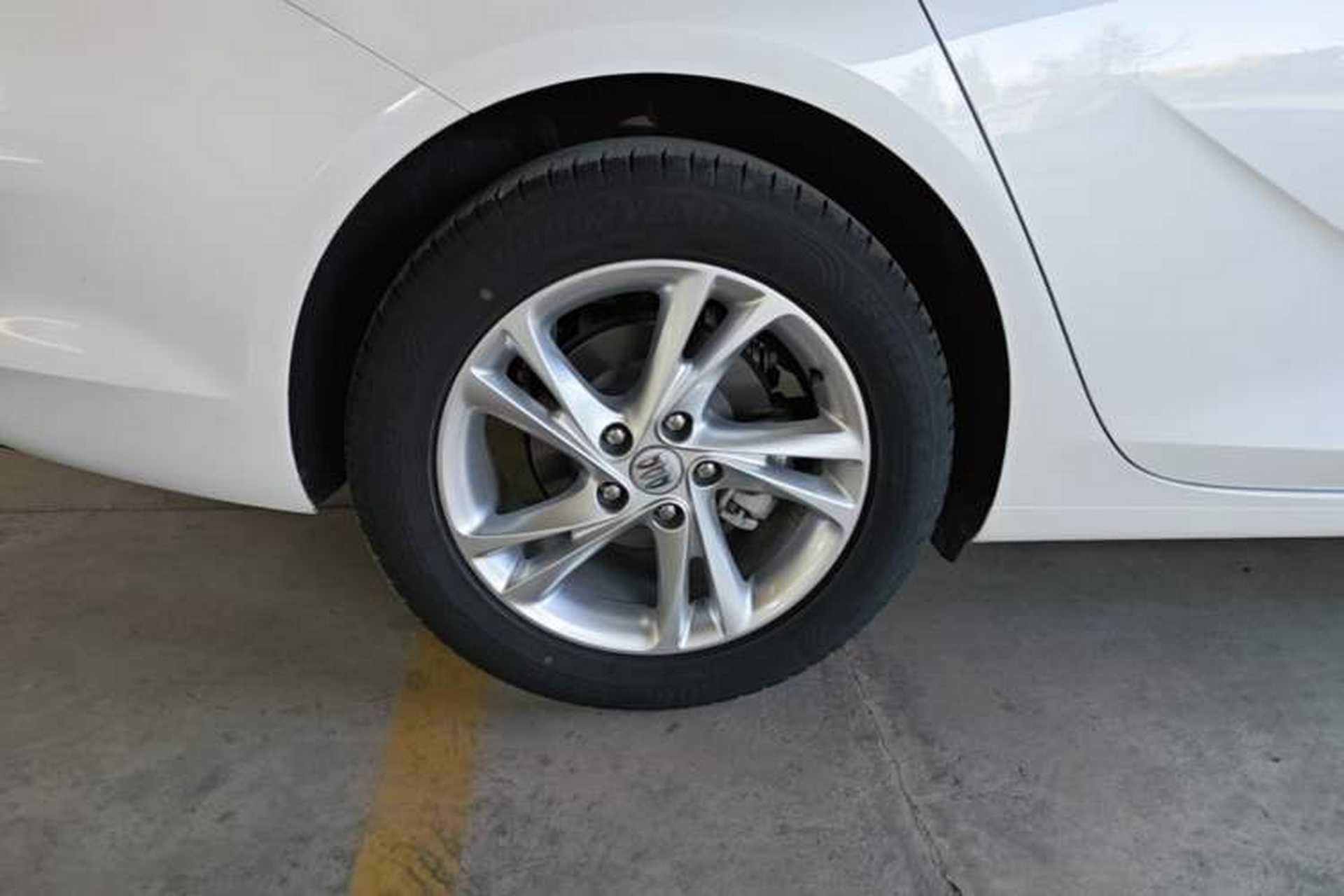 Used Buick Regal 2024 25T Deluxe Edition Right Rear Wheel Hub