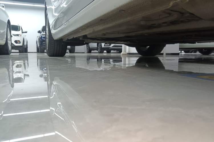 Used Buick Regal 2024 25T Deluxe Edition Right Side Sill