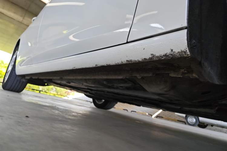 Used Buick Regal 2024 25T Deluxe Edition Right Side Sill