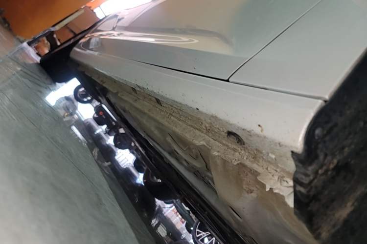 Used Buick Regal 2024 25T Deluxe Edition Right Side Sill