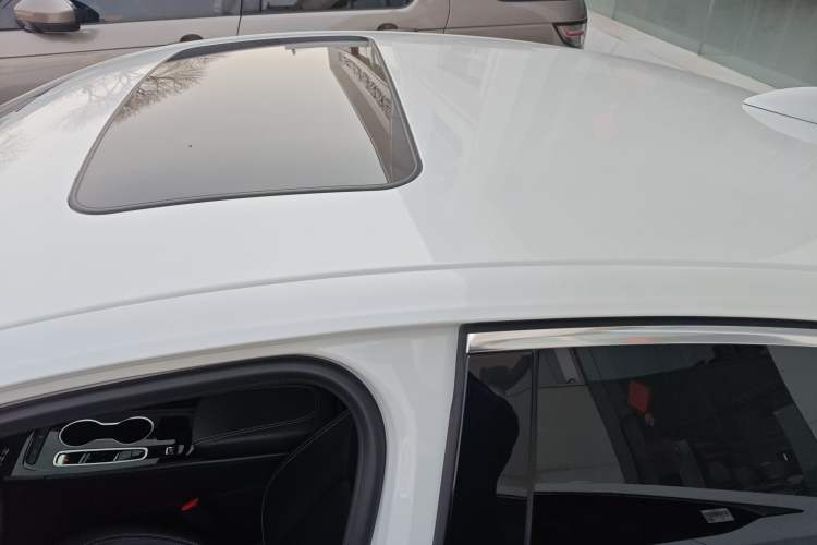 Used Buick Regal 2024 25T Deluxe Edition Roof