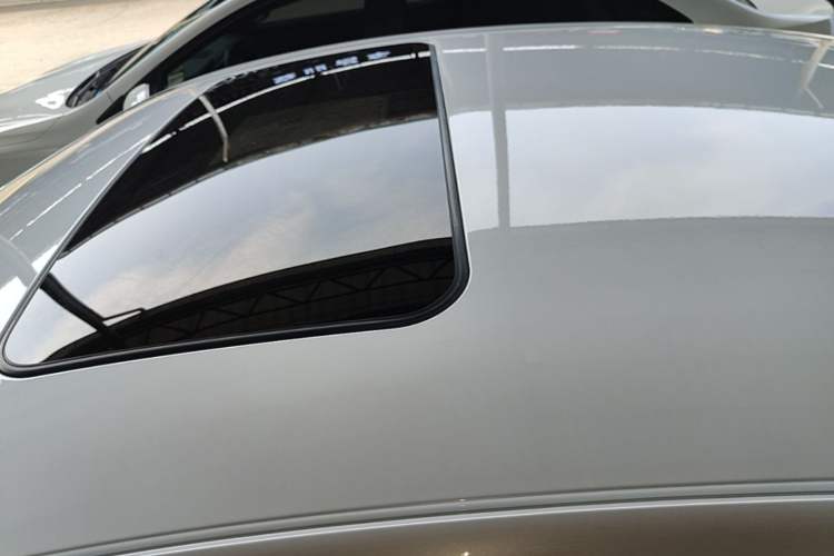 Used Buick Regal 2024 25T Deluxe Edition Roof