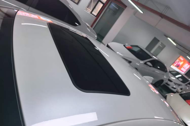 Used Buick Regal 2024 25T Deluxe Edition Roof