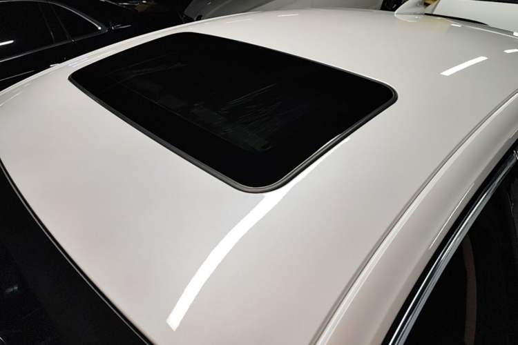 Used Buick Regal 2024 28T Luxury Edition Roof