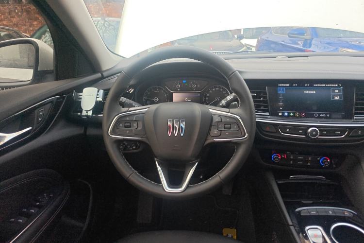 Used Buick Regal 2024 Revised 25T Ultra-Comfort Edition Steering Wheel