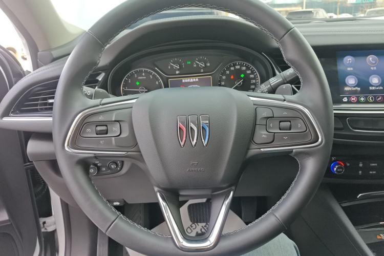 Used Buick Regal 2024 25T Deluxe Edition Steering Wheel
