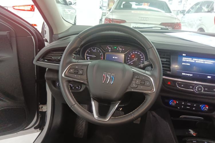 Used Buick Regal 2024 25T Deluxe Edition Steering Wheel