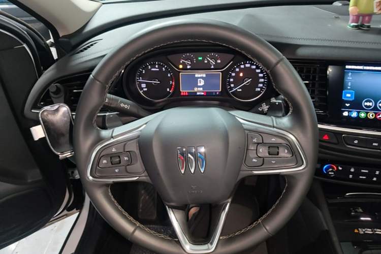 Used Buick Regal 2024 25T Deluxe Edition Steering Wheel