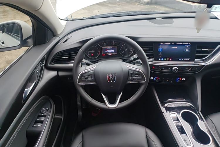 Used Buick Regal 2024 Revised 25T Ultra-Comfort Edition Steering Wheel