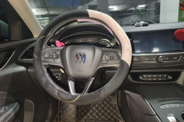 Used Buick Regal 2024 Revised 25T Ultra-Comfort Edition Steering Wheel