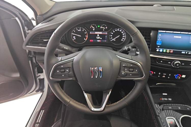Used Buick Regal 2024 25T Deluxe Edition Steering Wheel