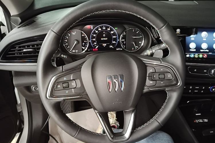 Used Buick Regal 2024 28T Luxury Edition Steering Wheel