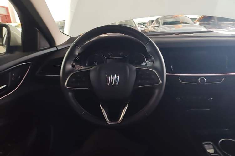 Used Buick Regal 2024 25T Deluxe Edition Steering Wheel