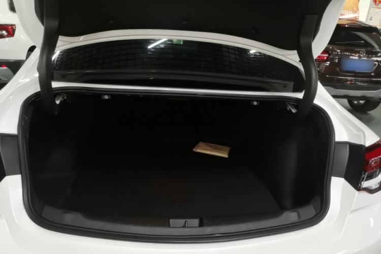 Used Buick Regal 2024 25T Deluxe Edition Trunk