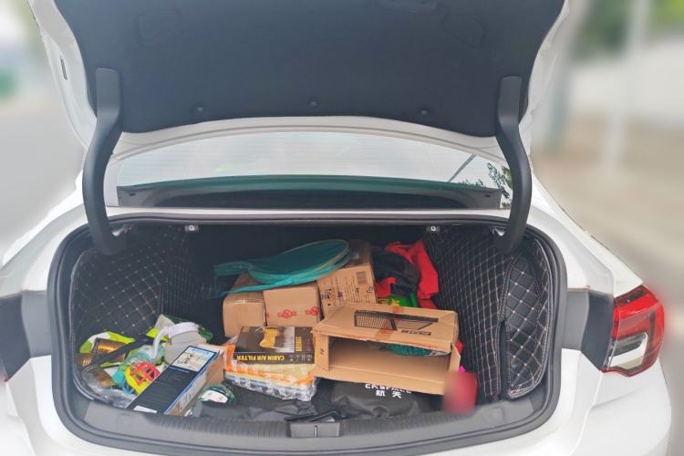 Used Buick Regal 2024 25T Deluxe Edition Trunk