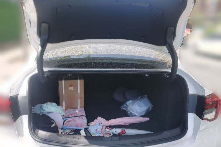 Used Buick Regal 2024 25T Deluxe Edition Trunk