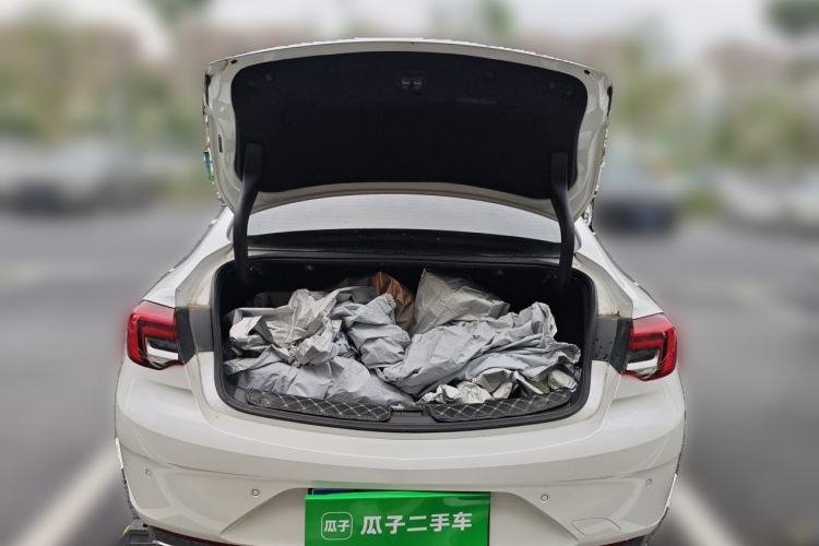 Used Buick Regal 2024 25T Deluxe Edition Trunk