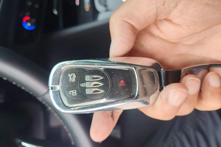 Used Buick Regal 2024 25T Deluxe Edition Vehicle Key
