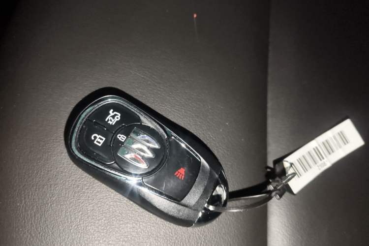Used Buick Regal 2024 25T Deluxe Edition Vehicle Key