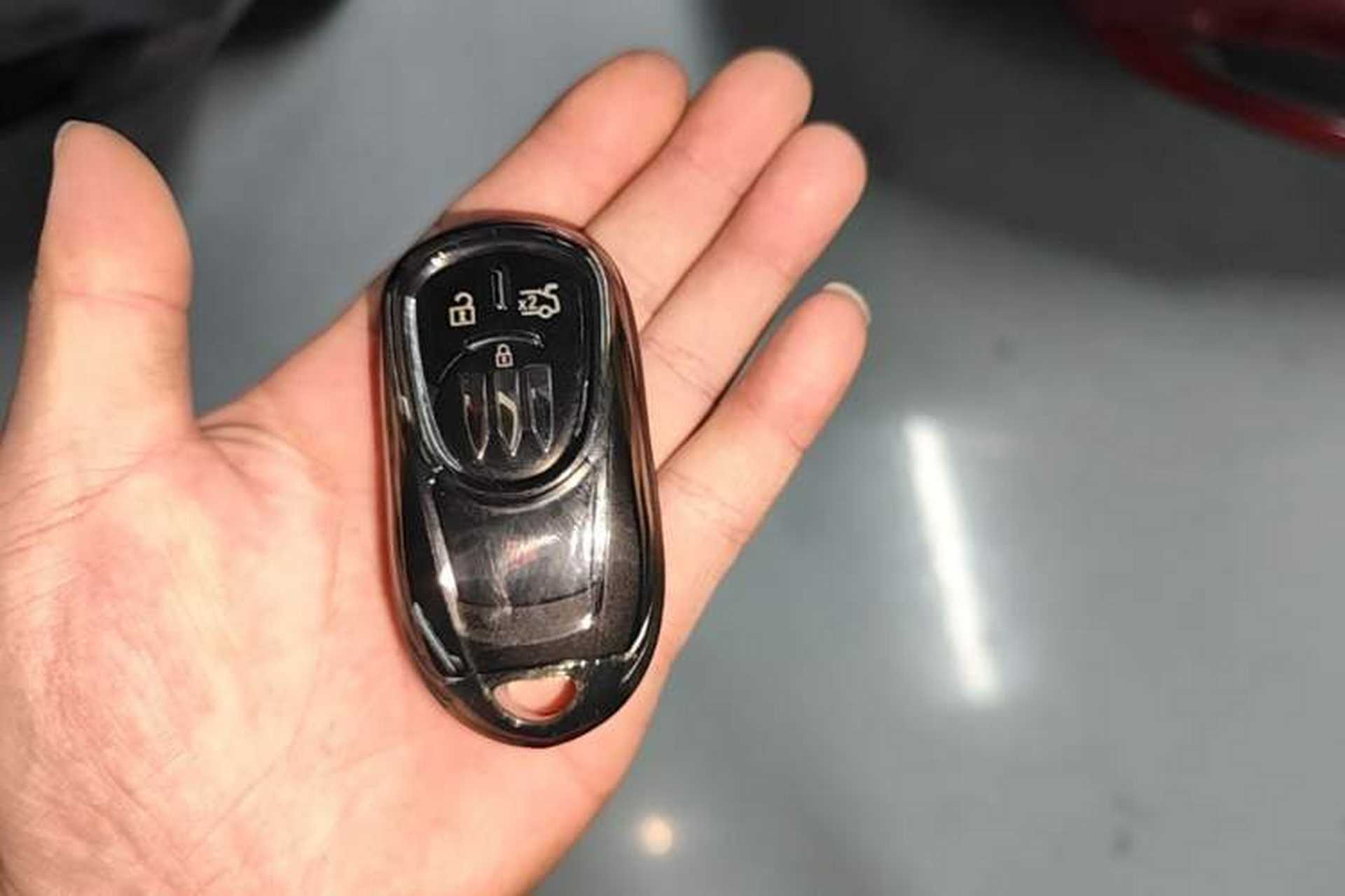 Used Buick Regal 2024 28T Luxury Edition Vehicle Key