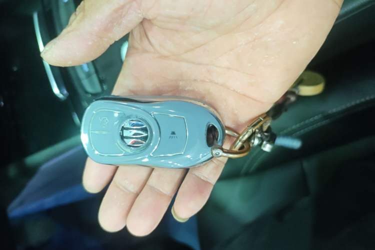 Used Buick Regal 2024 Revised 25T Ultra-Comfort Edition Vehicle Key