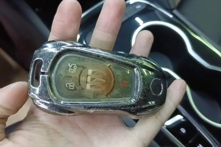 Used Buick Regal 2024 25T Deluxe Edition Vehicle Key