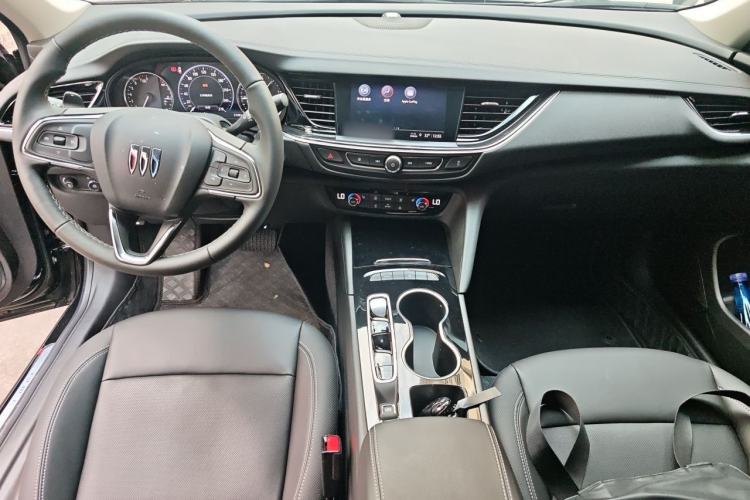 Used Buick Regal 2025 Model 28T Long-Range Enjoyment Edition Center Console