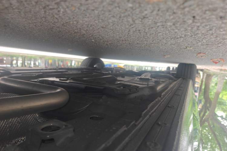 Used Buick Regal 2025 Model 25T Ultra-Enjoyment Edition Chassis Rear Left